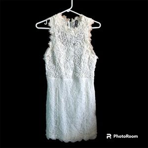 Classy white mini dress, zipper back, large